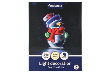 <p><strong>FINNLUMOR Светлинна LED декорация (с 3D ефект) “Снежен човек“ </strong><br /><strong>• С 246 LED светлини и огледална повърхност<br />• 3D илюзия за дълбочина – създава усещане за обем <br />• Подходящ за вътрешна украса – хол, офис, витрина, детска стая <br />• Енергийно ефективно осветление <br />• Стабилна основа за безопасно поставяне върху маса, шкаф или рафт<br />• Размери:</strong><span> 34</span><span> х 8 x 46 см.<br /><strong>• Тегло: </strong>0,440 кг.<br /><span><strong>• Материал: </strong>пластмаса<br /><strong>• Захранване: </strong>чрез кабел 3 м<br /><strong>• Не е подходящ за ползване на открито</strong><br /></span></span><strong>Производител: Tammer Brands/ Финландия</strong></p><br />Марка: FINNLUMOR <br />Модел: TB Finnlumor 640912<br />Доставка: 2-4 работни дни<br />Гаранция: 2 години
