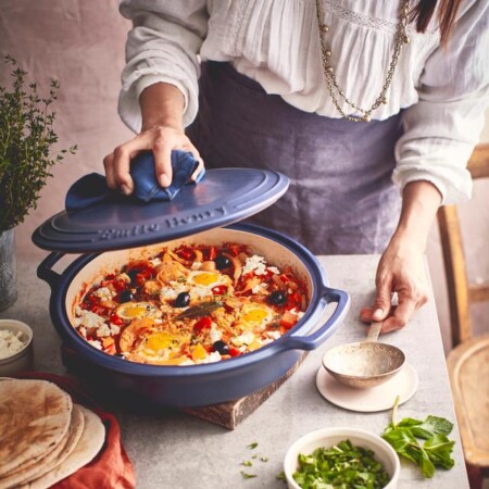 <p><span style="font-size: medium;"><strong>EMILE HENRY Керамична  плитка тенджера с капак “Sublime“ Ø 38см </strong></span><br /><span>• </span><strong>Ръчно изработена от 100% естествени материали<br />• Устойчива на температури: </strong><span>- 20ºС до + 290ºС</span><strong><br />• Равномерно разпределение на топлината<br />• Задържа топлината на ястието по-дълго от обикновените съдове<br />• Висока устойчивост на надраскване <br /></strong><span>• </span><strong>Материал: <span style="color: #ff0000;">Flame® ceramic</span></strong><span> /керамика/</span><br /><span>• </span><strong>Без съдържание на олово, кадмий и никел</strong><br /><span>• </span><strong>Размери:</strong><span> 38 х 33 х 135 см (ДхШхВ)</span><br /><span>• </span><strong>Вместимост:</strong><span> 3,2 л</span><br /><span>• </span><strong>Размери на опаковката:</strong><span> 44 х 38,5 х 22 см (ДхШхВ)</span><br /><span>• </span><strong>Тегло с опаковката:</strong><span> 5 кг</span><br /><span>• </span><strong>Цвят:</strong><span> черен</span><br /><strong>• Подходяща за: </strong><span>газови, електрически, керамични и халогенни котлони </span><br /><strong>• Подходяща за: </strong><span>фурна / микровълнова фурна / фризер / съдомиялна машина</span><br /><strong>Производител: EMILE HENRY / Франция</strong></p><br />Марка: Emile Henry <br />Модел: EH 4793-77<br />Доставка: 2-4 работни дни<br />Гаранция: 2 години