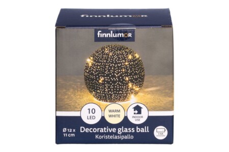 <p><strong>FINNLUMOR Декоративна 3D LED стъклена топка </strong><br /><strong>• 10 бр бели LED светлини<br />• Размери:</strong><span> 12</span><span> х 12 x 11 см.<br /><strong>• Тегло: </strong>0,100 кг.<br /><span><strong>• Материал: </strong>стъкло, LED, полипропилен<strong><br />• Захранване: </strong>батерии 3 бр. AA ( не са включени)<br /></span></span><strong>Производител: Tammer Brands/ Финландия</strong></p><br />Марка: FINNLUMOR <br />Модел: TB Finnlumor 648278<br />Доставка: 2-4 работни дни<br />Гаранция: 2 години