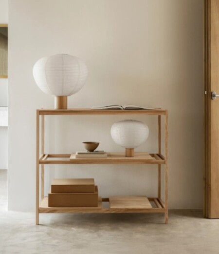 <p><span style="font-size: small;"><strong>BLOMUS Кутия за бижута “SAHLA“, размер M </strong></span><br />• <strong>Размери: </strong>15 х 22 х 4 см<br /><strong>• Цвят:</strong> кафяв (Indian Tan) <br />•<strong> Материал:</strong> изкуствена кожа тип велур<br /><strong>• Производител:</strong> BLOMUS, Германия <br /><em><strong>DESIGN:</strong> <strong>Studio blomus</strong></em></p><br />Марка: BLOMUS <br />Модел: BLOMUS 68321<br />Доставка: 2-4 работни дни<br />Гаранция: 2 години