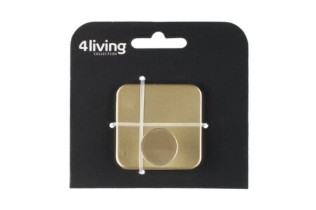 <p><strong>4Living Закачалка за стена “Nova“ - цвят злато</strong><br /><strong>• Материал: </strong><span>желязо, прахово боядисано</span><br /><strong>• Размери на закачалката: </strong>5<span> х 5 х 2 см.<br /></span><strong>• Размери на опаковката: </strong>10,5<span> х 2,5 х 10 см.</span><br /><span><strong>• Максимално натоварване</strong>: 1,5 кг.<br /></span><strong>• Цвят:</strong> злато<br /><strong>• Тегло:</strong><span> 0,060 кг<br /></span><span><strong>• Включен комплект за стетен монтаж и лепилна лента 3М</strong></span><br /><strong>Производител: Tammer Brands/ Финландия</strong></p><br />Марка: 4LIVING <br />Модел: TB 4Living 643746<br />Доставка: 2-4 работни дни<br />Гаранция: 2 години