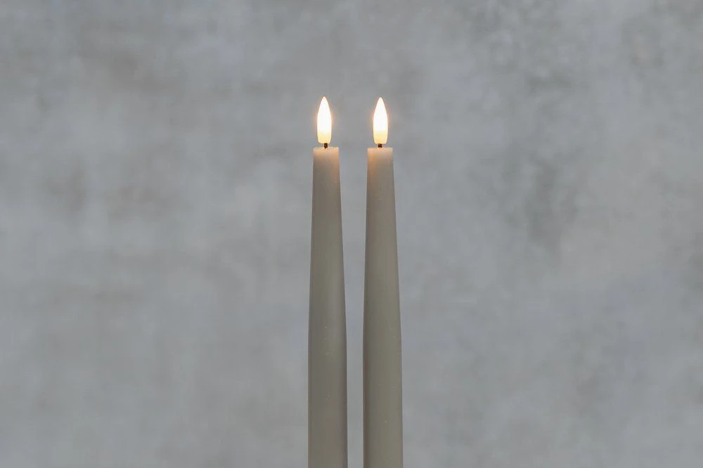 FINNLUMOR LED свещи с 3D пламък 2 бр. - сиви