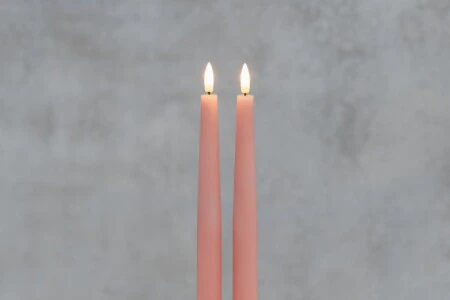 FINNLUMOR LED свещи с 3D пламък 2 бр. - розови