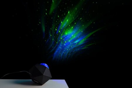 <p><strong>FINNLUMOR Лампа проектор - Северно сияние</strong><br /><strong>• Размери:</strong><span> 15</span><span> х 13,5 x 13,5 см.<br /><strong>• Тегло: </strong>0,360 кг.<br /><span><strong>• Материал:</strong> ABS пластмаса, мед<strong></strong><br /></span></span><span><span><strong>• Дистанционно управлевние</strong></span></span><br /><span><span><strong>• Светлинен поток: </strong></span><span><span><strong></strong></span></span></span><span><span><span>35,7 lm</span></span></span><br /><span><span><span><strong>• Мощност:</strong> 3 W<br /><strong>• USB кабел</strong><br /><strong>• 4 звукореактивни музикални програми</strong><br /><strong>• 7 режима на светлината</strong></span></span></span><br /><strong>Производител: Tammer Brands/ Финландия</strong></p><br />Марка: FINNLUMOR <br />Модел: TB Finnlumor 648480<br />Доставка: 2-4 работни дни<br />Гаранция: 2 години