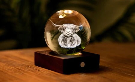 GINGKO 3D Смарт лампа “Amber Crystal“ - Високопланинска крава