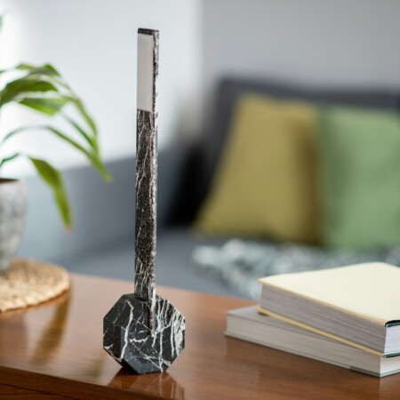 <p><strong>GINGKO Смарт лампа “Octagon One“ - черен мрамор</strong><br /><strong>• Семпъл и елегантен дизайн<br /></strong><strong>• 36 бр. LED диоди</strong><span><br /><strong>• Живот на LED диодите: </strong>около 50 000 часа<br /><strong>• Цветна температура: </strong>3700 К<br /><strong>• Светлинен поток: </strong>324 lm<br /><strong>• Захранване:</strong> акумулаторна батерия - 3,7 V, 1800 mA<br /><strong>• Включен кабел за зареждане</strong><br /><strong>• Време за зареждане:</strong> до 3 - 4 часа<br /><strong>• Живот на батерията: </strong>7 - 48 часа.<br /><strong>• Материал:</strong> алуминий с покритие<br /><strong>• Мощност: </strong>4 W<br /><strong>• Размери:</strong> 8,5<span> х 4 х 38 см.<br /><strong>• Тегло:</strong> 0,800 кг.<br /><strong>• Тегло с опаковката:</strong> 0,900 кг.</span><br /><strong>• Индекс на цветопредаване:</strong> RA>90<br /><strong>• Четири нива на яркост</strong><br /><strong>• Четири позиции на лампата</strong><br /><strong>• Тъч бутон на основата за управление на мощността и регулиране на яркостта</strong></span><br /><strong>Производител: GINGKO DESIGN/ Англия</strong></p><br />Марка: Gingko Design <br />Модел: Gingko GK11B5<br />Доставка: 2-4 работни дни<br />Гаранция: 2 години