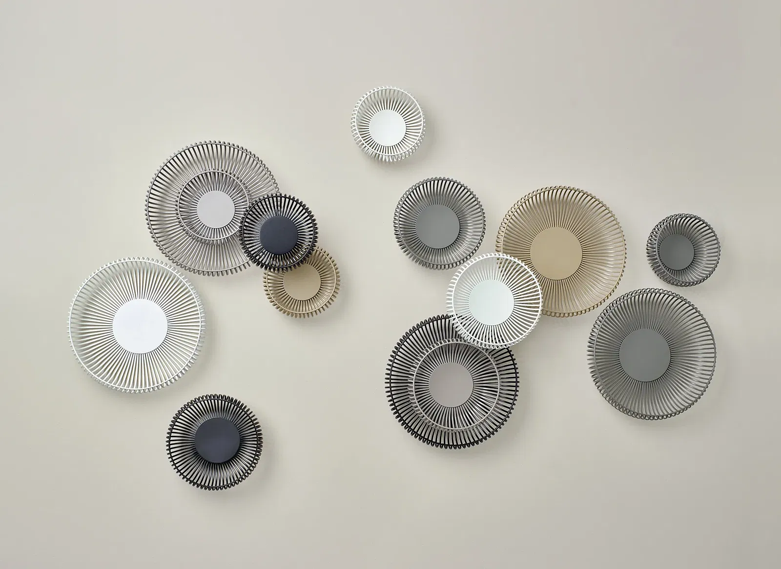 <p><strong>BLOMUS Фруктиера “LITO“ </strong><br /><span>• </span><strong>Цвят:</strong><span> сив (MourningDove)</span><br /><span>• </span><strong>Диаметър:</strong><span> Ø 20 см</span><br /><span>• </span><strong>Височина:</strong> 8<span> см<br /></span><span>• </span><strong>Материал:</strong><span> прахово боядисана неръждаема стомана<br />• <strong>Препоръчва се ръчно почистване</strong></span><br /><span>• </span><strong>Производител:</strong><span> BLOMUS, Германия</span><br /><strong>DESIGN: <em>Nina Thöming</em></strong></p><br />Марка: BLOMUS <br />Модел: BLOMUS 64708<br />Доставка: 2-4 работни дни<br />Гаранция: 2 години