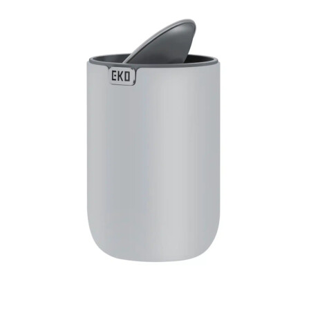 <p><strong>EKO Кошче за маса &ldquo;FANDY - 2,2л</strong><br /><span>&bull;&nbsp;</span><strong>Цвят:</strong><span>&nbsp;бял</span><br /><span>&bull;&nbsp;</span><strong>Материал:</strong><span>&nbsp;пластмаса, неръждаема стомана</span><br /><span>&bull;&nbsp;</span><strong>Вместимост:</strong><span>&nbsp;2,2 литра</span><br /><span>&bull;&nbsp;</span><strong>Размери:</strong><span>&nbsp;&Oslash; 13 х 18 см (h)</span><br /><strong>Производител: EKO EUROPE / Холандия</strong></p><br />Марка: EKO-EUROPE <br />Модел: EKO 920622 - Grey<br />Доставка: 2-4 работни дни<br />Гаранция: 2 години