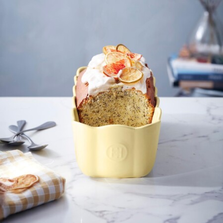 <p><span style="color: #000000;"><strong>EMILE HENRY Керамична форма "MADELEINE LOAF DISH" </strong></span><br /><span style="color: #000000;">&bull; <strong>Ръчно изработена от 100% естествени материали<br />&bull; Устойчива на температури: </strong>- 20&ordm; С до + 270&ordm; С<strong><br />&bull; Равномерно разпределение на топлината<br />&bull; Задържа топлината на ястието по-дълго от обикновените съдове<br />&bull; Висока устойчивост на надраскване&nbsp;<br /></strong>&bull; </span><strong><span style="color: #000000;">Материал:</span>&nbsp;&nbsp;<span style="color: #ff0000;">HR&reg; Ceramic (High Resistance) <span style="color: #000000;">/ </span></span></strong><span style="color: #ff0000;"><span style="color: #000000;">Високо устойчива керамика</span></span><strong><span style="color: #ff0000;"><span style="color: #000000;"> / </span><br /><span style="color: #000000;">&bull; Без съдържание на олово, кадмий и никел</span><br /><span style="color: #000000;">&bull;&nbsp;Размери: </span></span></strong><span style="color: #ff0000;"><span style="color: #000000;">29 х</span></span><span style="color: #ff0000;"><span style="color: #000000;">&nbsp;</span></span><span style="color: #ff0000;"><span style="color: #000000;">13,5 х 9</span></span><span style="color: #ff0000;"><span style="color: #000000;">&nbsp;см</span></span><span style="color: #ff0000;"><br /></span><span style="color: #ff0000;"><span style="color: #000000;"><strong>&bull; Максимална&nbsp;вместимост: </strong>2 литра<br /><strong>&bull; Използваема вместимост:</strong> 1,8 литра<br /></span><span style="color: #000000;"><strong>&bull; Тегло: </strong>1,26 кг</span><br /><span style="color: #000000;">&bull; <strong>Цвят: </strong>бледо жълт</span><br /><span style="color: #000000;">&bull; <strong>Подходяща за: </strong>фурна / микровълнова фурна / фризер / съдомиялна машина</span><br /><strong><span style="color: #000000;">Производител: EMILE HENRY / Франция</span></strong></span></p><br />Марка: Emile Henry <br />Модел: EH 6353-89<br />Доставка: 2-4 работни дни<br />Гаранция: 2 години