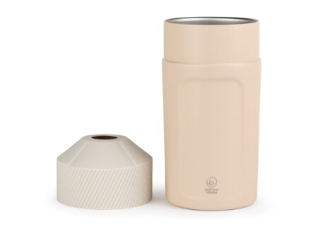 <p><strong>LEOPOLD VIENNA Двустенен стоманен охладител за бутилки &ldquo;Corvina&ldquo;</strong><br /><strong>&bull; Размер:</strong><span>&nbsp;<span>&Oslash;&nbsp;</span>11,2 x 23,2 см.&nbsp;</span><br /><strong>&bull; Материал:&nbsp;</strong><span>неръждаема стомана, силикон</span><br /><strong>&bull;&nbsp;Тегло:</strong><span>&nbsp;0,600 кг</span><br /><strong>&bull; Бранд:</strong><span>&nbsp;LEOPOLD VIENNA</span><br /><strong>Производител: Bredemeijer Group / Нидерландия</strong></p><br />Марка: Bredemaijer Group <br />Модел: LV 213009<br />Доставка: 2-4 работни дни<br />Гаранция: 2 години