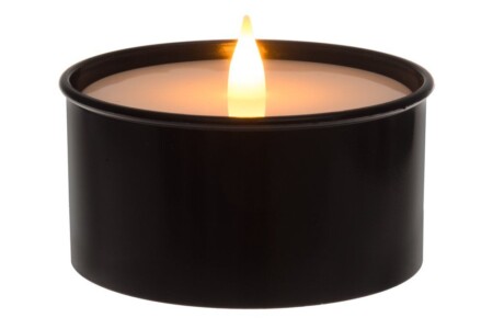 <p><strong>FINNLUMOR LED свещ с 3D пламък &ldquo;Marchall&ldquo; - черна</strong><br /><strong>&bull; Размери:</strong><span>&nbsp;<span>&Oslash; 10</span>,5</span><span>&nbsp;х 7,5 см.<br /><strong>&bull; Тегло:&nbsp;</strong>0,120 кг.<br /><span><strong>&bull; Материал:</strong>&nbsp;полипропилен, ABS<br /><strong>&bull; Цвят:</strong>&nbsp;черен<strong><br />&bull; Захранване:&nbsp;</strong>батерии&nbsp; 3 бр. АAА (не са включени)<br /><strong>&bull; Функция таймер - 6 ч. включена, 18 ч. изключена</strong><br /></span></span><strong>Производител: Tammer Brands/ Финландия</strong></p><br />Марка: FINNLUMOR <br />Модел: TB Finnlumor 630249<br />Доставка: 2-4 работни дни<br />Гаранция: 2 години