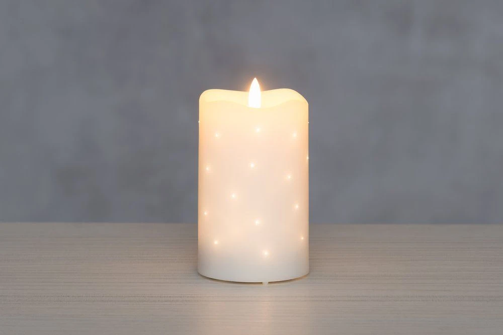 FINNLUMOR Восъчна LED свещ с 3D пламък - бяла - 13 см.