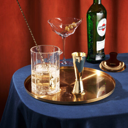 <p><strong>VISKI Сет за коктейли 7 части &ldquo;BELMONT&ldquo;</strong><br /><strong>&bull; Материал:&nbsp;</strong><span>неръждаема&nbsp;</span><span>стомана, позлатена, безоловен кристал<br /><strong>&bull; В комплекта:</strong>&nbsp;<br /></span><span>&nbsp;-<span>&nbsp;</span>Миксираща чаша &ndash; 800 мл от безоловно кристално стъкло<br /><span>&nbsp;-&nbsp;</span>Голям шейкър &ndash; 830 мл от неръждаема стомана<br /><span>&nbsp;-&nbsp;</span>Малък шейкър &ndash; 530 мл <br />&nbsp;-<span>&nbsp;</span>Цедка тип Hawthorne за перфектно прецеждане<br /><span>&nbsp;-&nbsp;</span>Двустранен джигър &ndash; 40 мл | 20 мл | 10 мл&nbsp;<br /><span>&nbsp;-&nbsp;</span>Бар лъжица с тежък връх за прецизно разбъркване<br /><span>&nbsp;-&nbsp;</span>Преса/мъдлър за смачкване на плодове и билки</span><br /><strong>&bull; Размер на опаковката:</strong>&nbsp;44,6 x 23,8 x 13,4<span>&nbsp;см</span><br /><strong>&bull; Тегло с опаковката:</strong>&nbsp;2<span>,110 кг.<br /></span><strong>&bull; Препоръчва се ръчно измиване</strong><br /><strong>Производител:</strong><span>&nbsp;Viski&reg; / САЩ</span></p><br />Марка: TRUEBRANDS <br />Модел: VISKI 11168<br />Доставка: 2-4 работни дни<br />Гаранция: 2 години