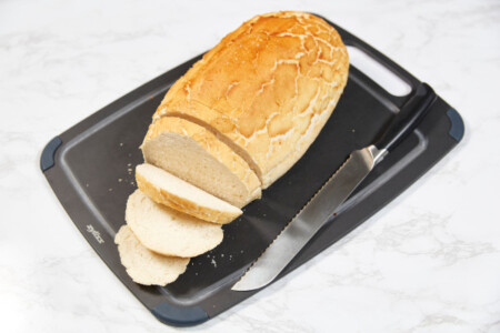 <p><strong>ZYLISS Дъска за рязане - размер L - черна</strong><br /><strong><strong>&bull; Материал:</strong></strong>&nbsp;рециклирани дървесни влакна с FSC сертификат, което означава, че идва от устойчиво управлявани гори, силикон<br /><strong>&bull; Размери:</strong><span>&nbsp;32,4 х 43,8 х 0,6 см.</span><br /><strong>&bull; Тегло:</strong><span>&nbsp;1,170 кг.</span><strong><br /></strong><strong><strong>&bull; Неплъзгащи се силиконови крачета<br />&bull; Измиване на ръка</strong></strong><br /><strong>Производител: ZYLISS / Швейцария&nbsp;</strong></p><br />Марка: ZYLISS <br />Модел: ZYLISS 910066<br />Доставка: 2-4 работни дни<br />Гаранция: 2 години