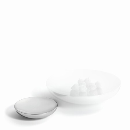 <p><span style="font-size: medium;"><span style="font-size: small;"><strong>PHILIPPI Купа &ldquo;UNO&ldquo; - размер L</strong></span><br /><span style="font-size: small;"><strong>&bull; Материал: </strong>полирана неръждаема стомана с висок гланц<br /><strong>&bull; С двойни стени</strong><br /><strong>&bull; Размер:</strong>&nbsp;16 x 16 x 4 (h) см<br /><strong>&bull; Тегло:</strong> 0,600 кг</span><br /><span style="font-size: small;"><strong>Производител: </strong>PHILIPPI / Германия</span><br /><br /></span></p><br />Марка: PHILIPPI <br />Модел: PH 202039<br />Доставка: 2-4 работни дни<br />Гаранция: 2 години