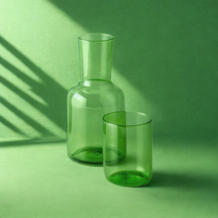 <p><span style="font-size: medium;"><span style="font-size: small;"><strong>PHILIPPI Кана / гарафа с чаша &ldquo;VIVA&ldquo; </strong></span><br /><span style="font-size: small;"><strong>&bull; Цвят: </strong>зелен<strong><br />&bull; Материал: </strong>цветно, ръчно издухано стъкло<br />&bull; <strong>Вместимост: </strong>0,700 л<br /><strong>&bull; Размери:</strong>&nbsp;9 x 9 x 19 (h) см<br /><strong>&bull; Тегло:</strong> 0,470 кг</span><br /><span style="font-size: small;"><strong>Производител: </strong>PHILIPPI / Германия</span><br /><br /></span></p><br />Марка: PHILIPPI <br />Модел: PH 311003<br />Доставка: 2-4 работни дни<br />Гаранция: 2 години