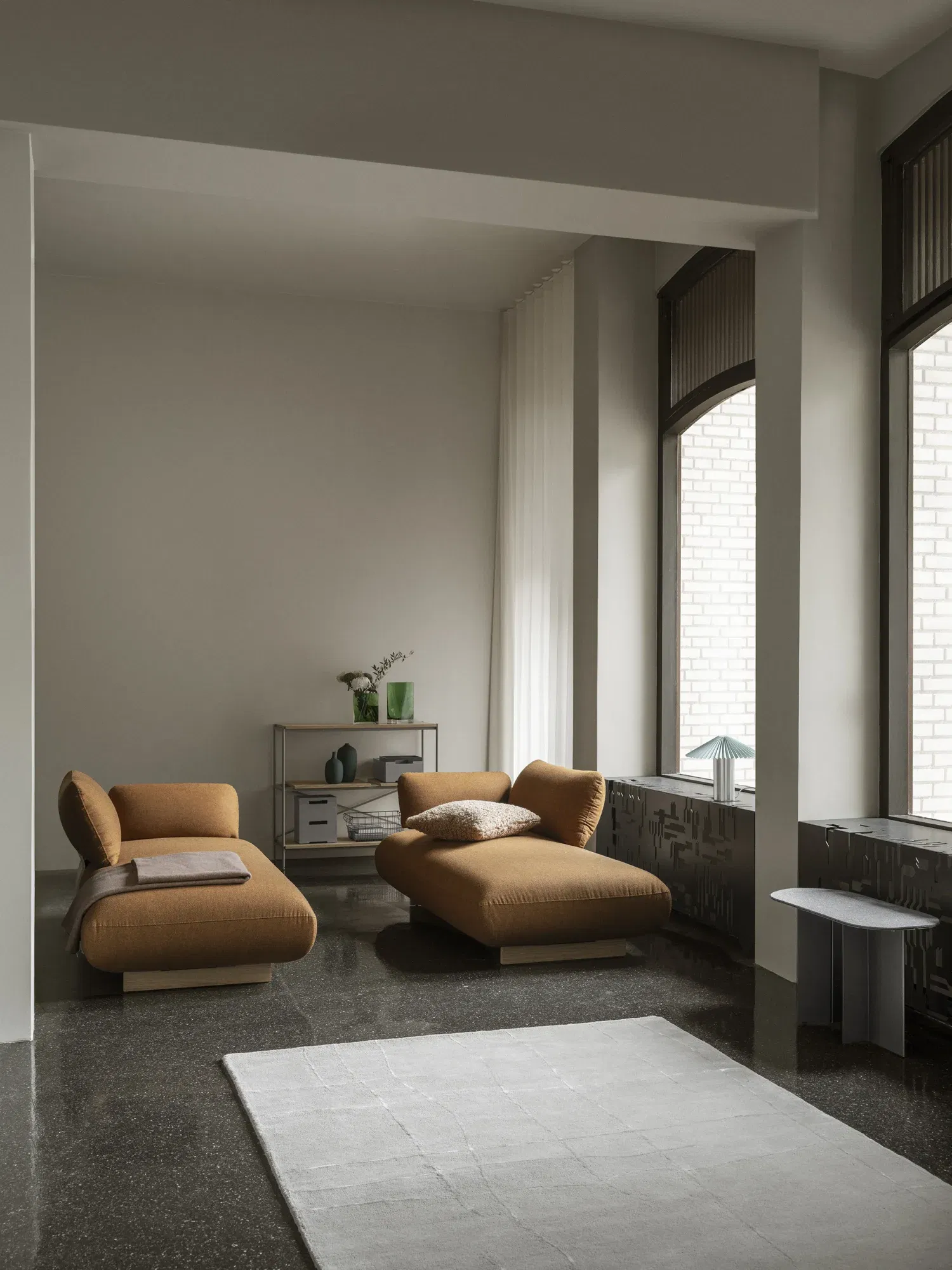 <p><span style="font-size: small;"><strong>BLOMUS Стъклена ваза DUASIS, размер S</strong></span><br />&bull; <strong>Размери: </strong>10 х 18 х 21 см<br /><strong>&bull; Тегло: </strong>2 кг<strong><br />&bull; Цвят:</strong>&nbsp;зелен (Agave Green)&nbsp;<br />&bull;<strong> Материал:</strong>&nbsp;цветно стъкло<br /><strong>&bull; Ръчно измиване</strong><br /><strong>&bull; Производител:</strong> BLOMUS, Германия <br /><em><strong>DESIGN:</strong>&nbsp;<strong>Ilja Huber</strong></em></p><br />Марка: BLOMUS <br />Модел: BLOMUS 64886<br />Доставка: 2-4 работни дни<br />Гаранция: 2 години