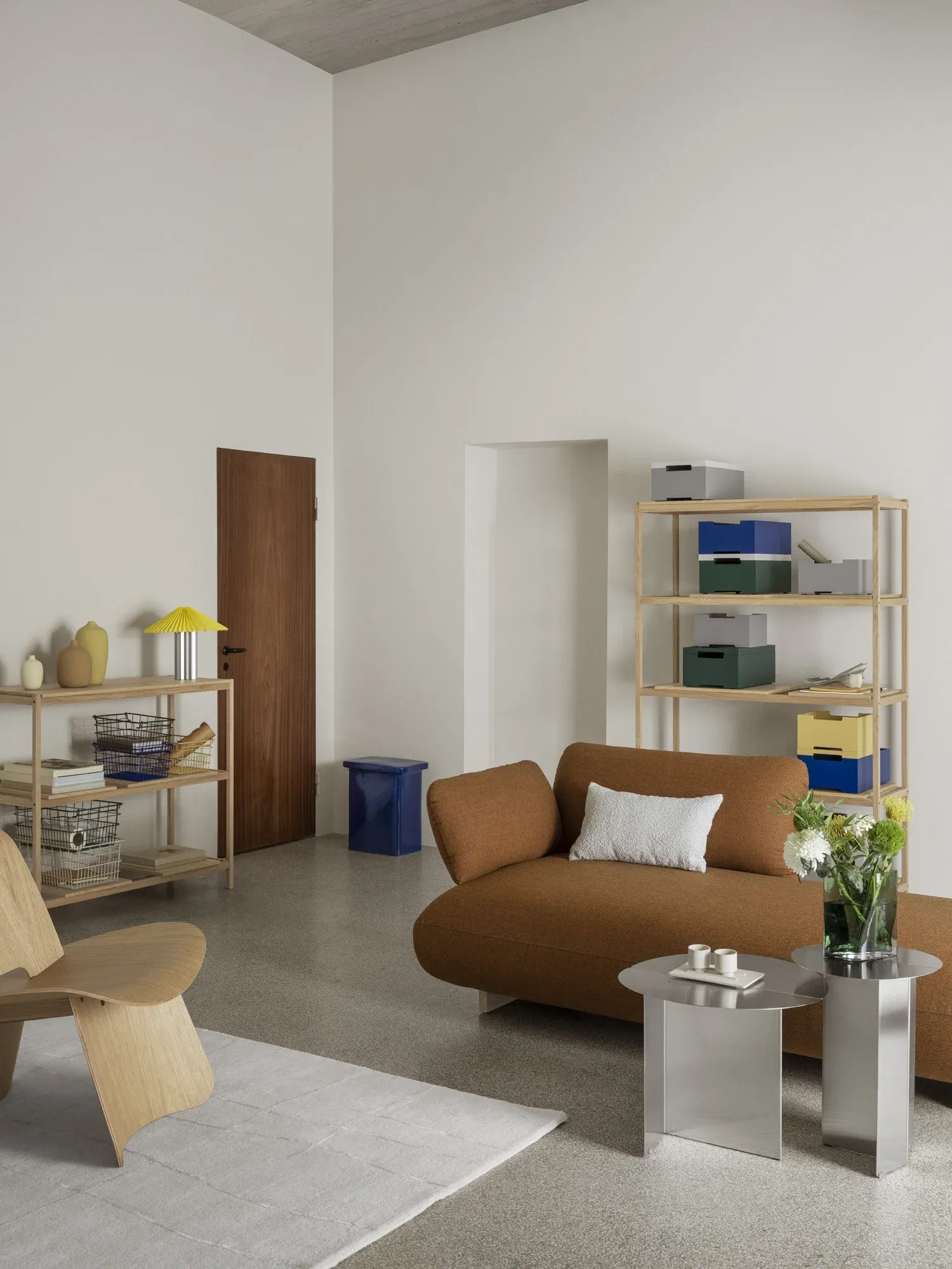 <p><span style="font-size: small;"><strong>BLOMUS Стъклена ваза DUASIS, размер M</strong></span><br />&bull; <strong>Размери: </strong>10 х 18 х 28 см<br /><strong>&bull; Тегло: </strong>2.26 кг<strong><br />&bull; Цвят:</strong>&nbsp;зелен (Agave Green)&nbsp;<br />&bull;<strong> Материал:</strong>&nbsp;цветно стъкло<br /><strong>&bull; Ръчно измиване</strong><br /><strong>&bull; Производител:</strong> BLOMUS, Германия <br /><em><strong>DESIGN:</strong>&nbsp;<strong>Ilja Huber</strong></em></p><br />Марка: BLOMUS <br />Модел: BLOMUS 64889<br />Доставка: 2-4 работни дни<br />Гаранция: 2 години