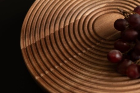 <p><strong>MAKU Акациева оребрена поставка за торта / сладкиш - &Oslash; 30 см.</strong><br /><strong>&bull;&nbsp;Материал:</strong><span>&nbsp;акациево дърво<br /><strong>&bull; С красиво оребяване</strong></span><br /><strong>&bull; Размер на поставката:&nbsp;</strong><span>&Oslash; 30 х 8,5 см</span><br /><strong>&bull; Тегло:</strong><span>&nbsp;1,120 кг</span><strong><br /></strong><span><strong>&bull; Не е подходяща за съдомиялна машина<br /></strong></span><strong>Производител: Tammer Brands/ Финландия</strong></p><br />Марка: MAKU <br />Модел: TB MAKU 650043<br />Доставка: 2-4 работни дни<br />Гаранция: 2 години