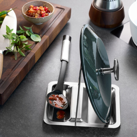 <p><span style="font-size: small;"><strong>GEFU Поставка за лъжица и капак &ldquo;PARKO&ldquo;</strong></span><br /><strong>&bull; Удобен помощник при готвене <br />&bull; С място и за капак и за лъжица</strong><br /><strong>&bull; Подходяща за капаци с диаметър от&nbsp;&Oslash; 16 до&nbsp;&Oslash; 32 см</strong><br /><strong>&bull; Противоплъзгаща основа<br />&bull; Лесна и удобна за съхранение<br />&bull; Лесен монтаж и демонтаж</strong><br /><strong>&bull; Размери:</strong> 16 х 19,3 х 2,5 см (ДхШхВ)<br /><strong>&bull; Тегло:</strong> 0,265 кг<br /><strong>&bull; Материал:</strong> висококачествена неръждаема стомана, силикон<br /><strong>&bull; Подходяща за съдомиялна машина</strong><br /><strong>Производител: GEFU / Германия</strong></p><br />Марка: GEFU - GERMANY <br />Модел: GEFU 29270<br />Доставка: 2-4 работни дни<br />Гаранция: 2 години