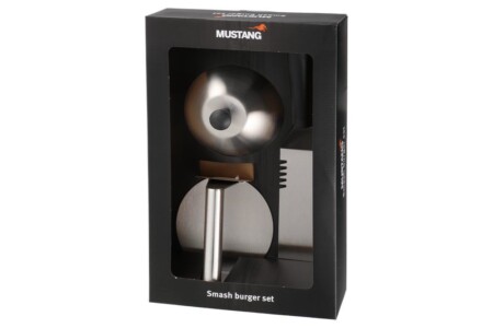 <p><strong>MUSTANG Сет за бургери &ldquo;Premium&ldquo; - 3 части</strong><br /><strong>&bull;&nbsp;Материал:</strong><span>&nbsp;неръждаема стомана, пластмаса<br /></span><strong>&bull;&nbsp;Размери на опаковката:</strong><span>&nbsp;25,5 х 9 х 41 см.&nbsp;<br />&bull;<strong>&nbsp;Тегло:</strong>&nbsp;1,09 кг.</span><br /><strong>&bull; Комплектът съдържа:<br /></strong><span>&nbsp;- 1 бр. шпатула за скара</span><br /><span>&nbsp;- 1 бр. стоманена преса за бургери<br />&nbsp;- 1 бр. капак за разтопяване и опушване<br /></span><strong>&bull; Не са подходящи за съдомиялна машина</strong><br /><strong>Производител: Tammer Brands/ Финландия</strong></p><br />Марка: MUSTANG <br />Модел: TB MUS 652791<br />Доставка: 2-4 работни дни<br />Гаранция: 2 години