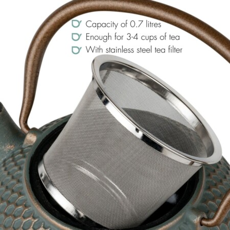 <p><strong>BREDEMEIJER Чугунен чайник &ldquo;Jiangxi&ldquo;</strong><br /><strong>&bull; Размери:&nbsp;</strong><span>14,5</span><span>&nbsp;х 16,5 х 16 см&nbsp;</span><br /><strong>&bull; Цвят:&nbsp;</strong><span>син, златен</span><br /><strong>&bull; Материал:&nbsp;</strong><span>висококачествен чугун,&nbsp;неръждаема стомана</span><br /><strong>&bull; Вместимост:</strong><span>&nbsp;0,700 л.<br /><strong>&bull; Тегло:</strong> 1,360 кг.</span><br /><strong>&bull;&nbsp;С филтър за чай от неръждаема стомана<br />&bull; Подходящ за всички видове котлони</strong><br /><strong>&bull;&nbsp;Бранд: BREDEMEIJER</strong><br /><strong>Производител: Bredemeijer Group / Нидерландия&nbsp;</strong></p><br />Марка: Bredemaijer Group <br />Модел: BR 153204<br />Доставка: 2-4 работни дни<br />Гаранция: 2 години