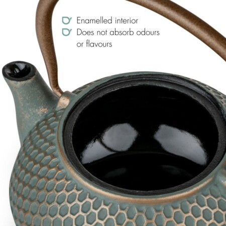 <p><strong>BREDEMEIJER Чугунен чайник &ldquo;Jiangxi&ldquo;</strong><br /><strong>&bull; Размери:&nbsp;</strong><span>14,5</span><span>&nbsp;х 16,5 х 16 см&nbsp;</span><br /><strong>&bull; Цвят:&nbsp;</strong><span>син, златен</span><br /><strong>&bull; Материал:&nbsp;</strong><span>висококачествен чугун,&nbsp;неръждаема стомана</span><br /><strong>&bull; Вместимост:</strong><span>&nbsp;0,700 л.<br /><strong>&bull; Тегло:</strong> 1,360 кг.</span><br /><strong>&bull;&nbsp;С филтър за чай от неръждаема стомана<br />&bull; Подходящ за всички видове котлони</strong><br /><strong>&bull;&nbsp;Бранд: BREDEMEIJER</strong><br /><strong>Производител: Bredemeijer Group / Нидерландия&nbsp;</strong></p><br />Марка: Bredemaijer Group <br />Модел: BR 153204<br />Доставка: 2-4 работни дни<br />Гаранция: 2 години