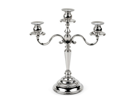 <p><strong>ZILVERSTAD Троен свещник &ldquo;CLASSIC&ldquo;<br />&bull; Размер:</strong> 13,7 x 32,1 x 35,2 см <br />&bull; <strong>За 3бр свещи</strong><br /><strong>&bull; Цвят: </strong>сребро<br /><strong>&bull; Тегло:</strong> 1,095 кг <br /><strong>&bull; Бранд:</strong> ZILVERSTAD <br /><strong>Производител: Bredemeijer Group / Нидерландия</strong></p><br />Марка: Bredemaijer Group <br />Модел: ZV 7531060<br />Доставка: 2-4 работни дни<br />Гаранция: 2 години