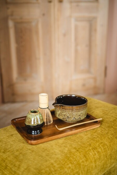 <p><strong>BREDEMEIJER Акациева табла &ldquo;Nishio&ldquo;</strong><br /><strong>&bull; Размери:&nbsp;</strong><span>29</span><span>&nbsp;х 18 х 2 см&nbsp;</span><br /><strong>&bull; Материал:&nbsp;</strong><span>акациево дърво</span><br /><span><strong>&bull; Тегло:</strong> 0,433 кг.</span><br /><strong>&bull;&nbsp;Бранд: BREDEMEIJER</strong><br /><strong>Производител: Bredemeijer Group / Нидерландия&nbsp;</strong></p><br />Марка: Bredemaijer Group <br />Модел: BR 174008<br />Доставка: 2-4 работни дни<br />Гаранция: 2 години