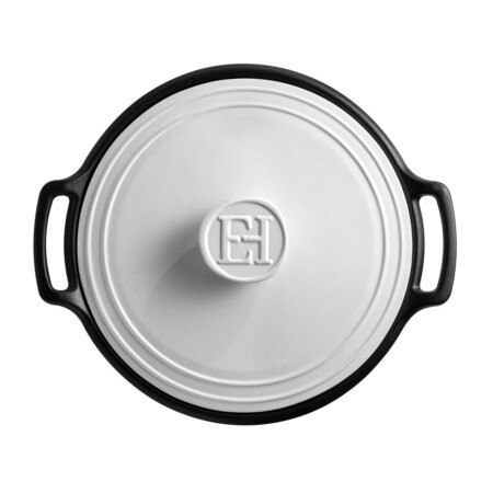 <p><strong>EMILE HENRY Керамична тенджера с капак &ldquo;Sublime+&ldquo;&nbsp;</strong><br /><span>&bull;&nbsp;</span><strong>Ръчно изработена от 100% естествени материали<br />&bull; Устойчива на температури:&nbsp;</strong><span>- 20&ordm; С до + 290&ordm; С</span><strong><br />&bull; Равномерно разпределение на топлината<br />&bull; Задържа топлината на ястието по-дълго от обикновените съдове<br />&bull; Висока устойчивост на надраскване&nbsp;<br /></strong><span>&bull;&nbsp;</span><strong>Материал:&nbsp;<span style="color: #ff0000;">Flame&reg; ceramic</span></strong><span>&nbsp;/керамика/</span><br /><span>&bull;&nbsp;</span><strong>Без съдържание на олово, кадмий и никел</strong><br /><span>&bull;&nbsp;</span><strong>Външен размер вкл. дръжките:</strong><span>&nbsp;38,5 х 33 х 14 см (ДхШхВ)</span><br /><span>&bull;&nbsp;</span><strong>Вместимост:</strong><span>&nbsp;6,5 л</span><br /><span>&bull;&nbsp;</span><strong>Тегло:</strong><span>&nbsp;3,870 кг</span><br /><span>&bull;&nbsp;</span><strong>Размери на опаковката:</strong><span>&nbsp;45 х 37,5 х 19 см (ДхШхВ)</span><br /><span>&bull;&nbsp;</span><strong>Тегло с опаковката:</strong><span>&nbsp;5,5 кг</span><br /><span>&bull;&nbsp;</span><strong>Цвят:</strong><span>&nbsp;черна основа, бял капак</span><br /><strong>&bull; Подходяща за:&nbsp;</strong><span>газови, електрически, керамични и халогенни котлони&nbsp;</span><br /><strong>&bull; Подходяща за:&nbsp;</strong><span>фурна / микровълнова фурна / фризер / съдомиялна машина</span><br /><strong>Производител: EMILE HENRY / Франция</strong></p><br />Марка: Emile Henry <br />Модел: EH 4770P-77<br />Доставка: 2-4 работни дни<br />Гаранция: 2 години