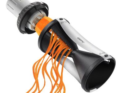 GEFU Резачка за плодове и зеленчуци “SPIRELLI“ 2.0 – с държач-предпазител