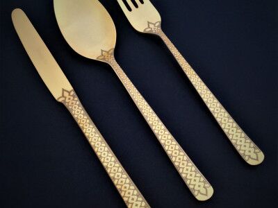 HERDMAR Комплект прибори за хранене “OSLO № 17″ – 36 части – позлатени мат, гравирани