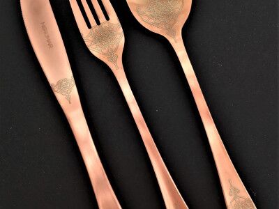 HERDMAR Комплект прибори за хранене “PORTOFINO №1“ – 36 части – медно PVD покритие, гравирани